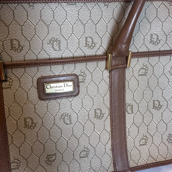 Christian Dior Honeycomb Canvas Vintage Hand Bag!Pre-loved. Beautiful canvas! - Picture 9 of 10